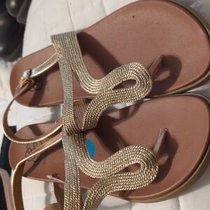 Daisy Fuentes Size 10 sandals